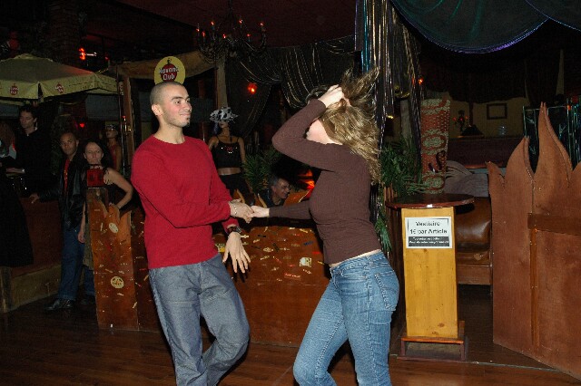min 2005 12 18 sharkys 083